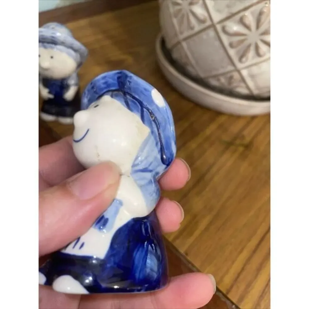 Vintage Delft Blue Boy‎ and Girl Salt and Pepper Shaker Set Souvenir of Holland